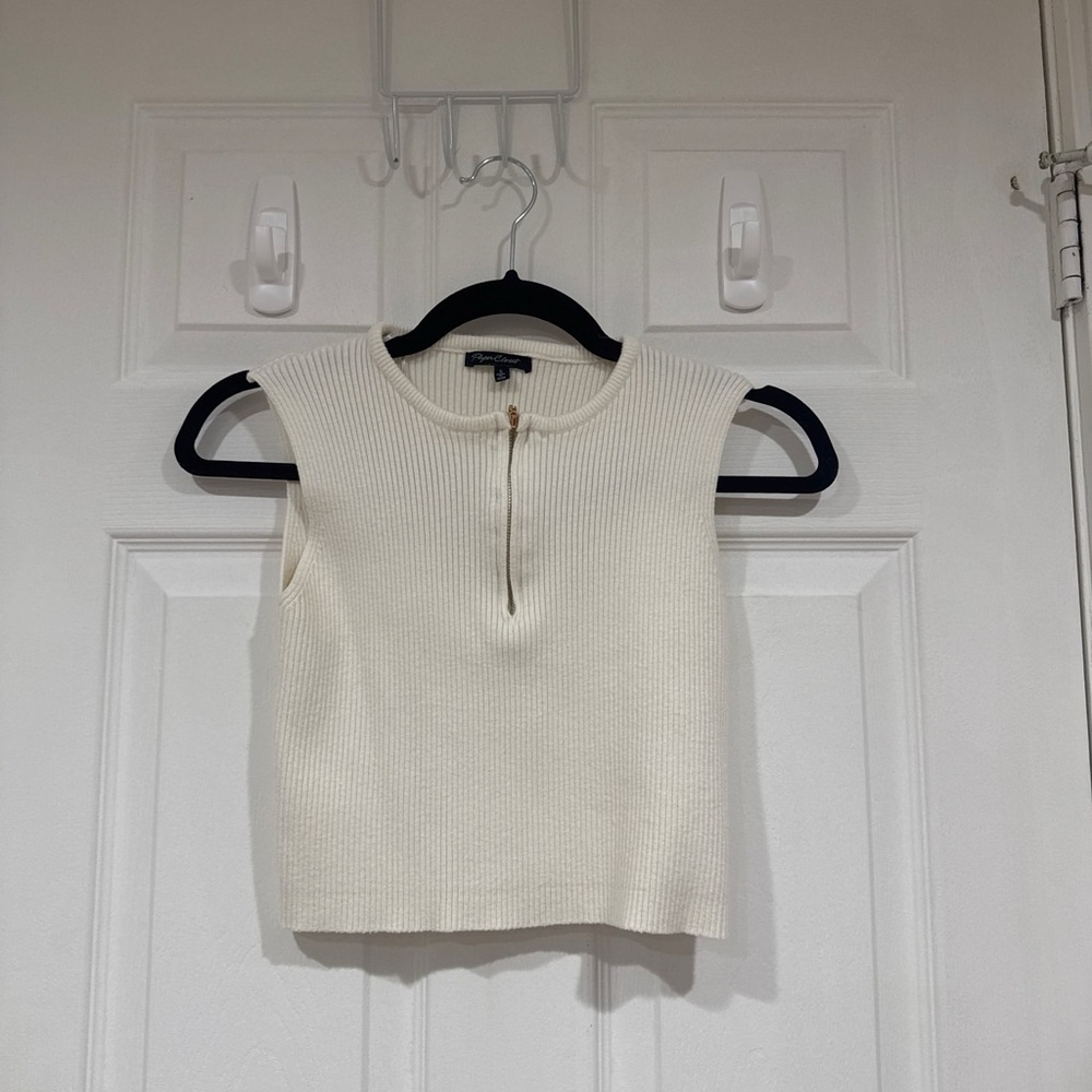 Verge Girl cropped cream ribbed knit sleeveless zip-up top